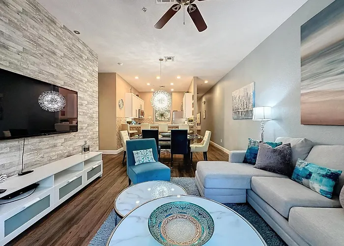 Three Bed 2 Bath Condo Bahama Bay Resort